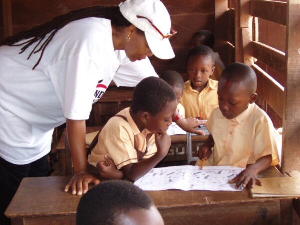 africa giving back charity daytour ghana info tours