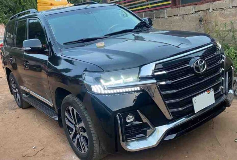 rent landcruiser v accra ghana a
